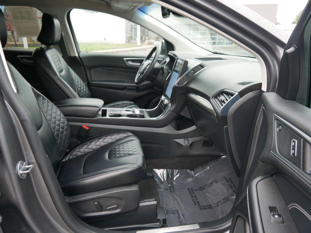 used 2024 Ford Edge car, priced at $27,987