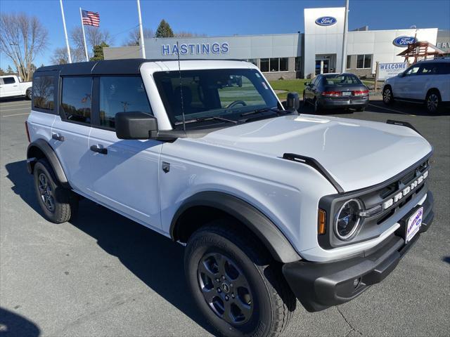 new 2024 Ford Bronco car, priced at $43,118