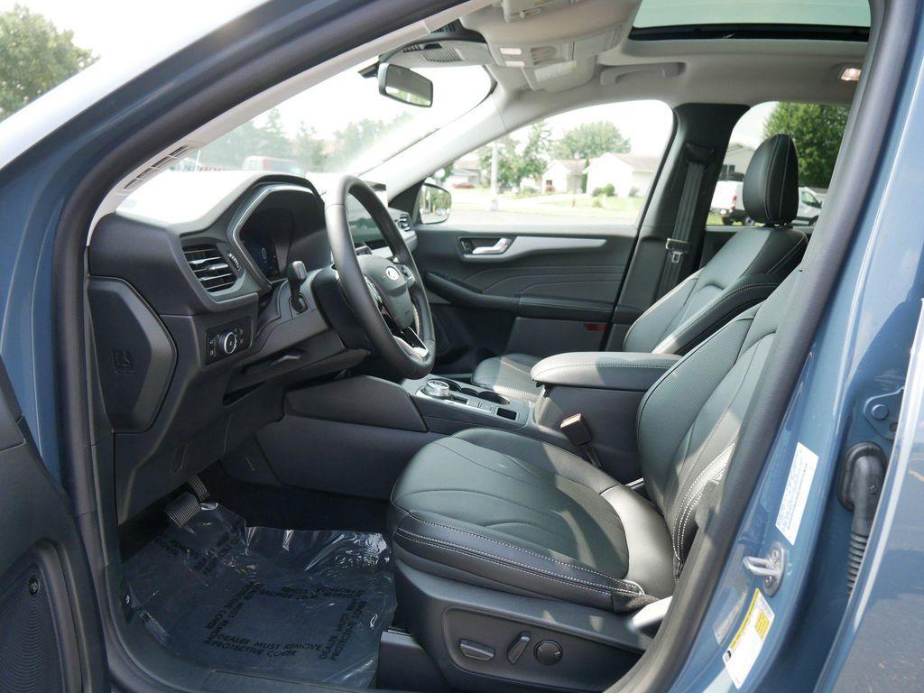 new 2025 Ford Escape PHEV car, priced at $35,291