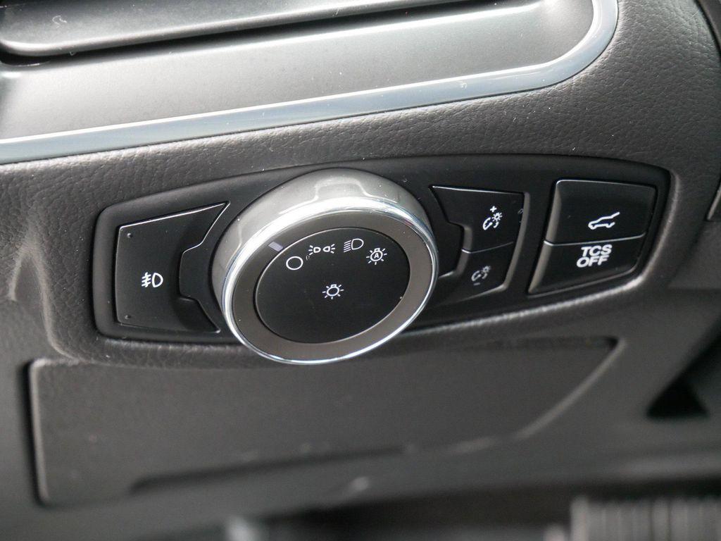 used 2024 Ford Edge car, priced at $27,987
