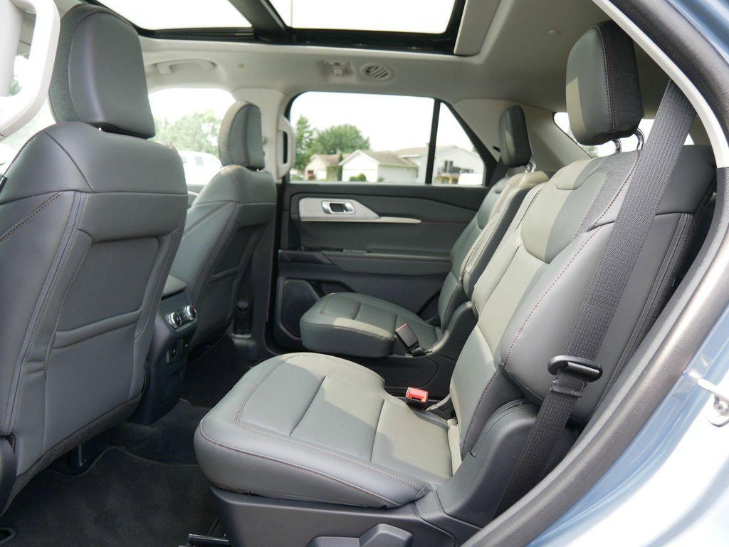 new 2025 Ford Explorer car, priced at $49,386