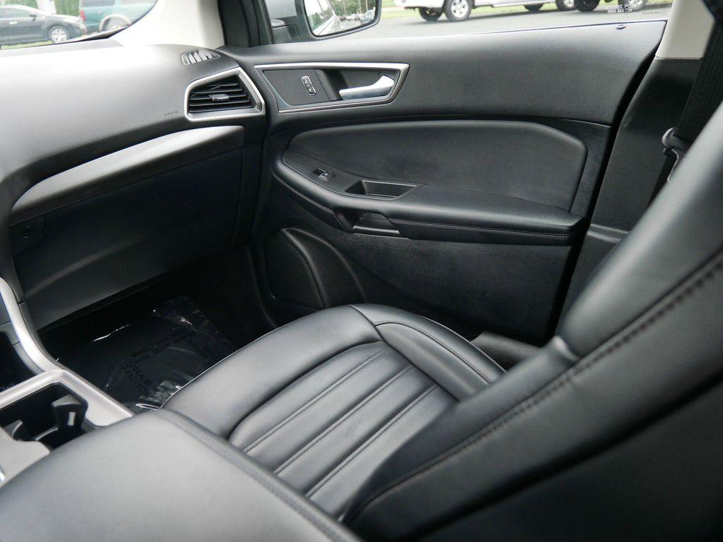 used 2024 Ford Edge car, priced at $22,987