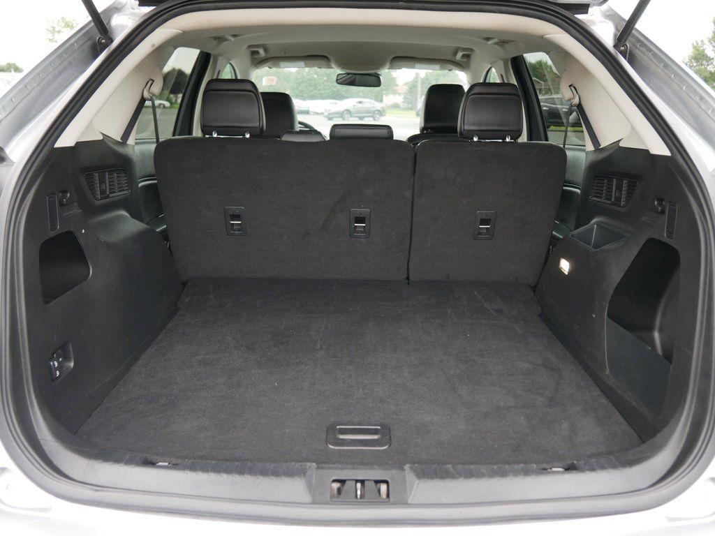 used 2024 Ford Edge car, priced at $22,987