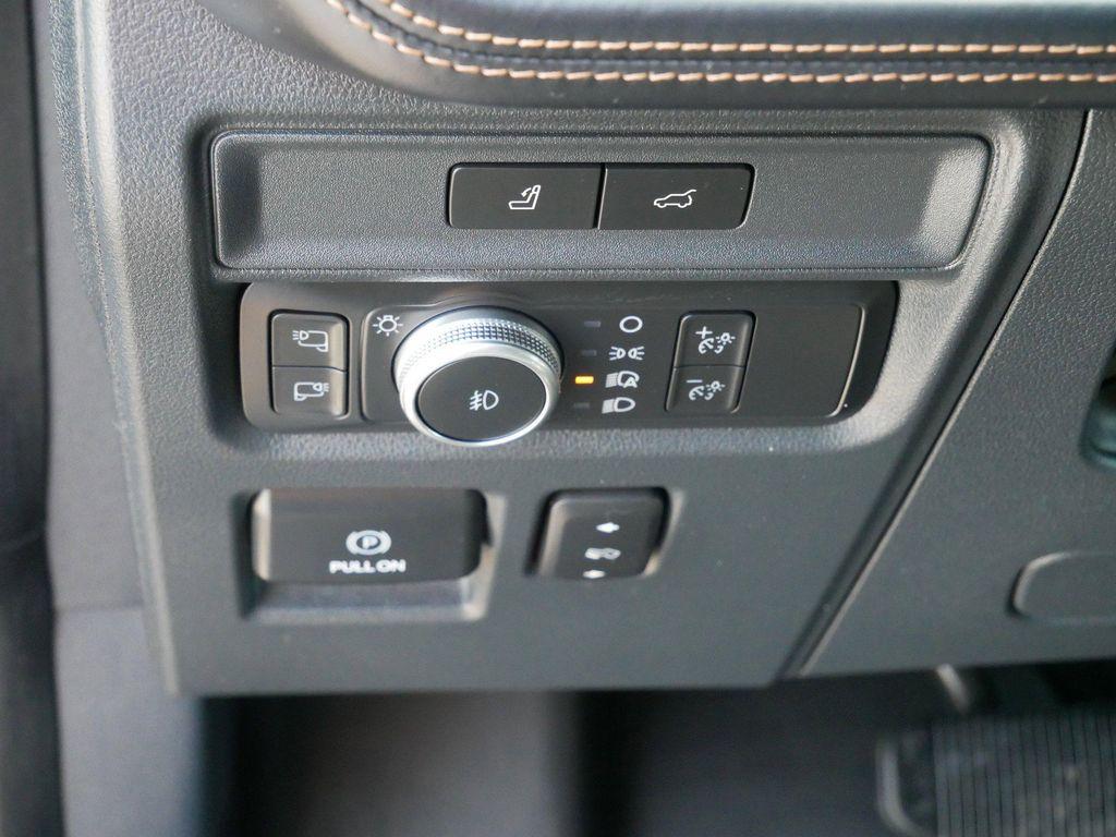 used 2022 Ford Expedition car, priced at $49,487