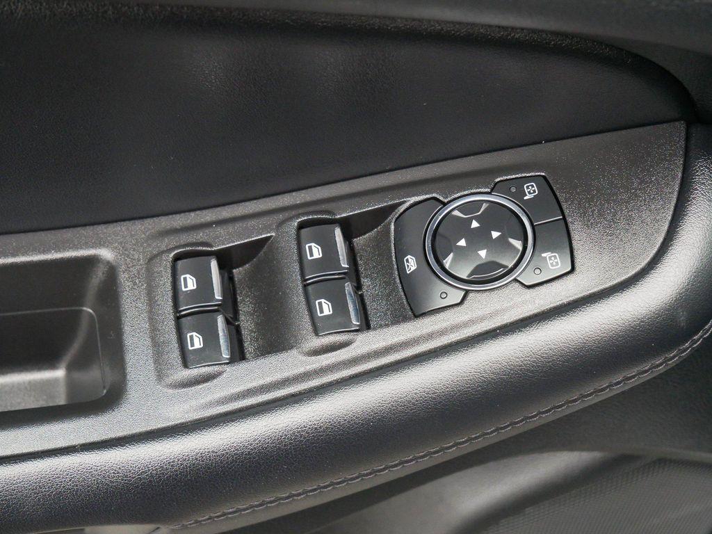 used 2023 Ford Edge car, priced at $22,987