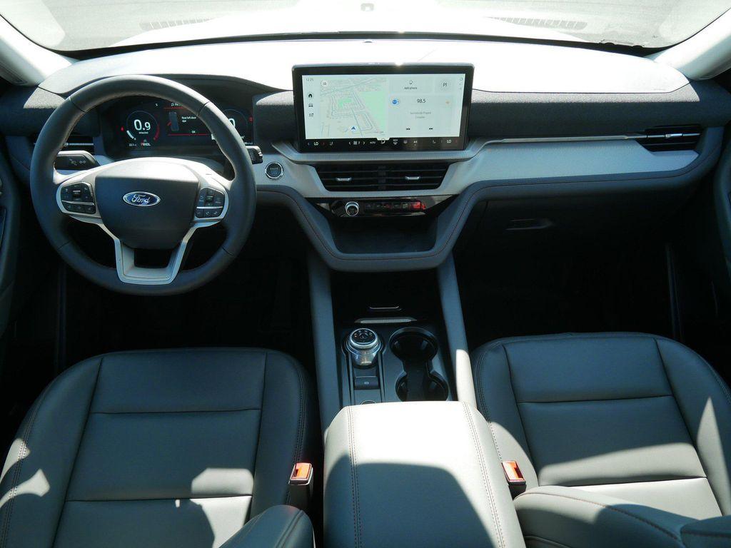 new 2025 Ford Explorer car, priced at $46,687