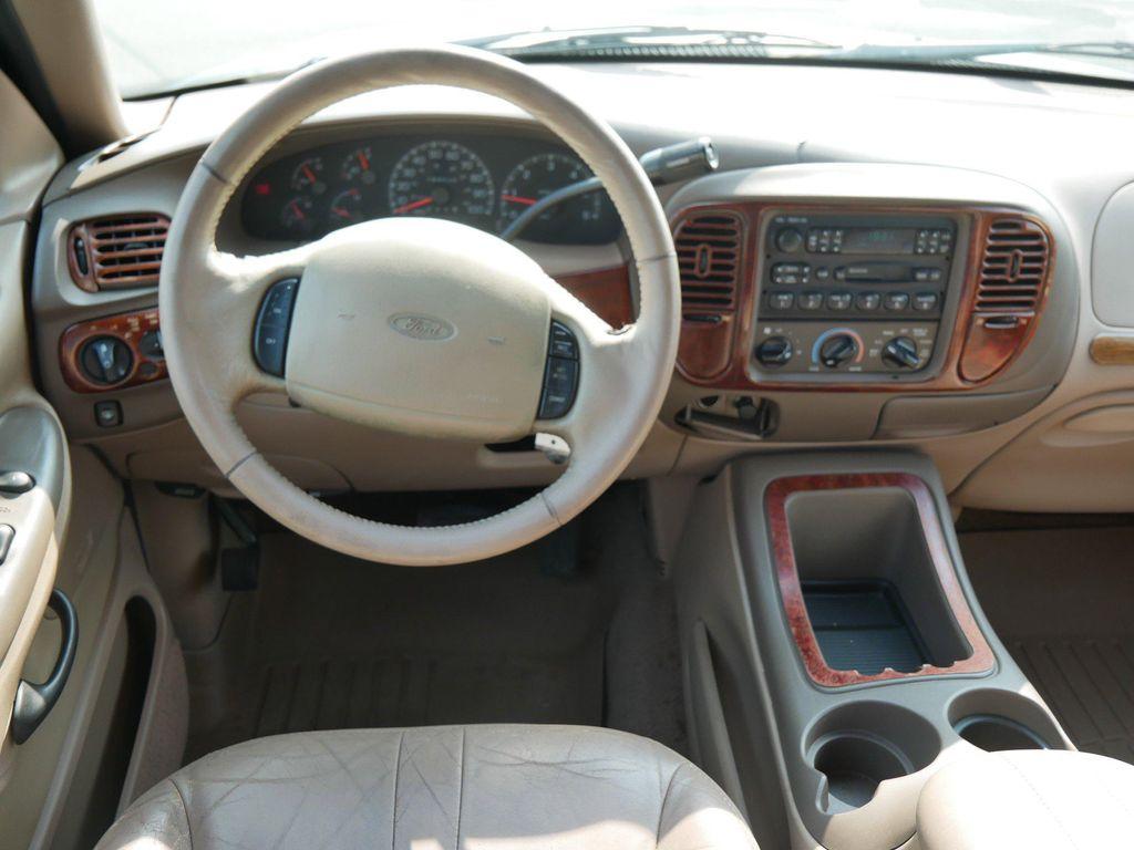 used 1998 Ford Expedition car, priced at $2,987