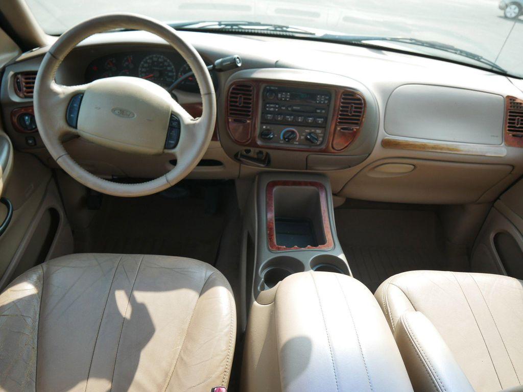 used 1998 Ford Expedition car, priced at $2,987