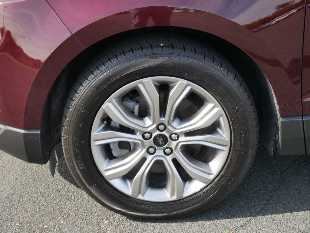 used 2024 Ford Edge car, priced at $27,987