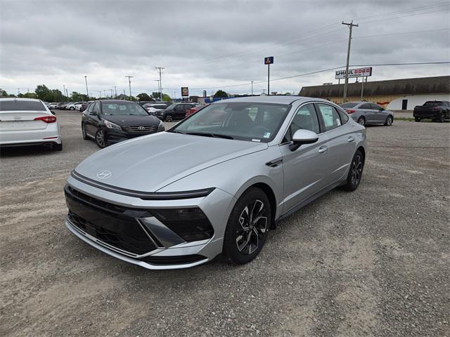 new 2025 Hyundai Sonata car, priced at $29,917