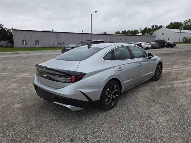 new 2025 Hyundai Sonata car, priced at $29,917