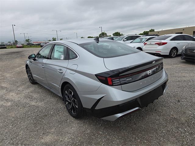 new 2025 Hyundai Sonata car, priced at $29,917