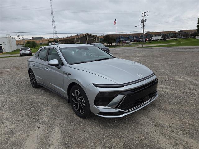 new 2025 Hyundai Sonata car, priced at $29,917