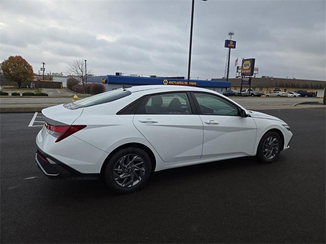 new 2024 Hyundai Elantra car, priced at $25,407