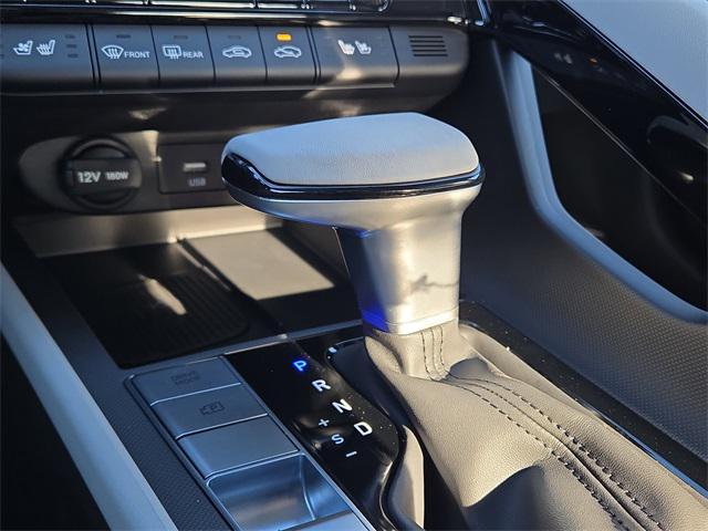 new 2025 Hyundai Elantra car, priced at $30,683