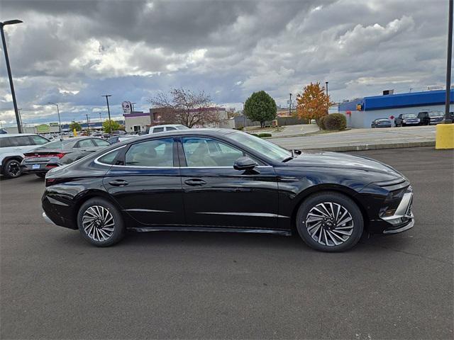 new 2025 Hyundai Sonata Hybrid car, priced at $37,100