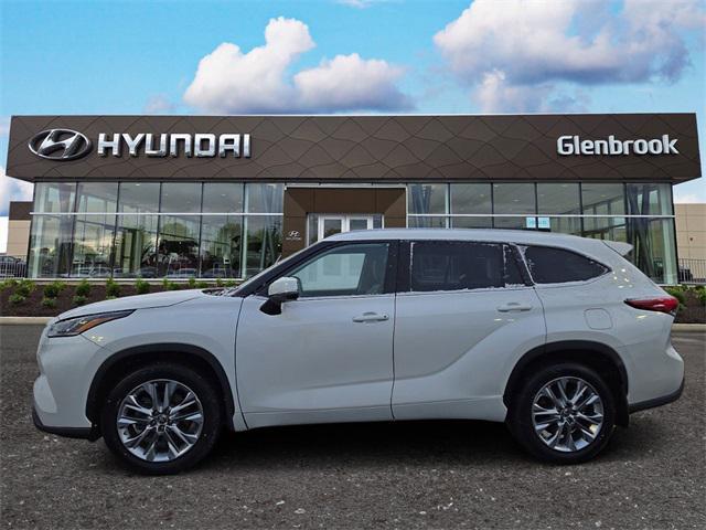 used 2020 Toyota Highlander car, priced at $34,991