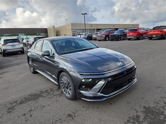 new 2025 Hyundai Sonata Hybrid car, priced at $36,312
