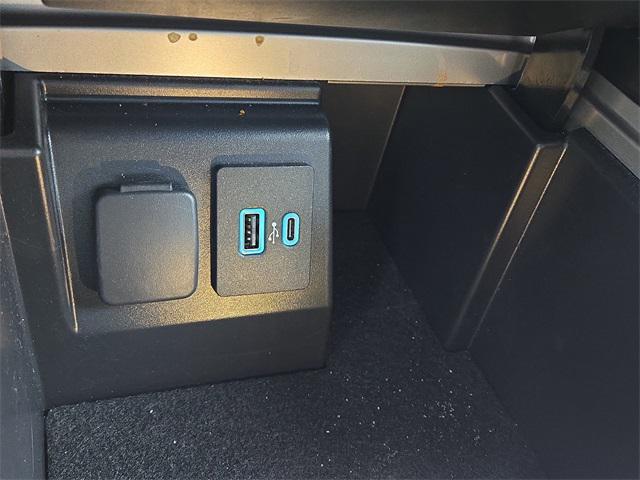used 2022 Ford Explorer car