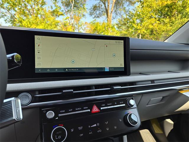 new 2025 Hyundai TUCSON Hybrid car, priced at $35,965