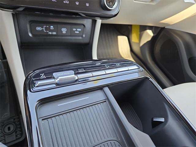 new 2025 Hyundai TUCSON Hybrid car, priced at $35,965