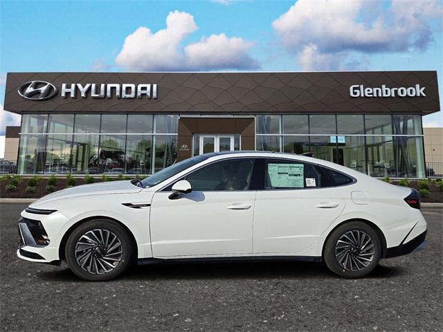 new 2025 Hyundai Sonata Hybrid car, priced at $37,985