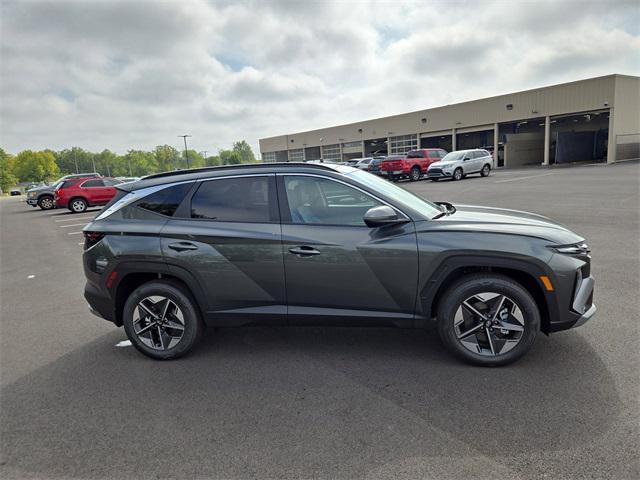 new 2025 Hyundai TUCSON Hybrid car, priced at $35,485