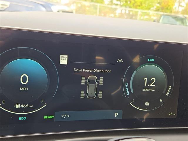 new 2025 Hyundai TUCSON Hybrid car, priced at $35,485