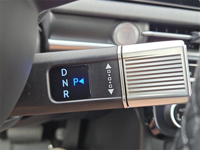 new 2025 Hyundai TUCSON Hybrid car, priced at $35,485