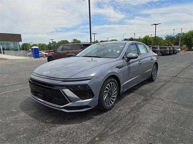 new 2024 Hyundai Sonata Hybrid car, priced at $31,012