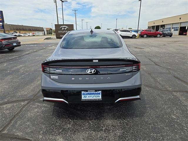 new 2024 Hyundai Sonata Hybrid car, priced at $31,012