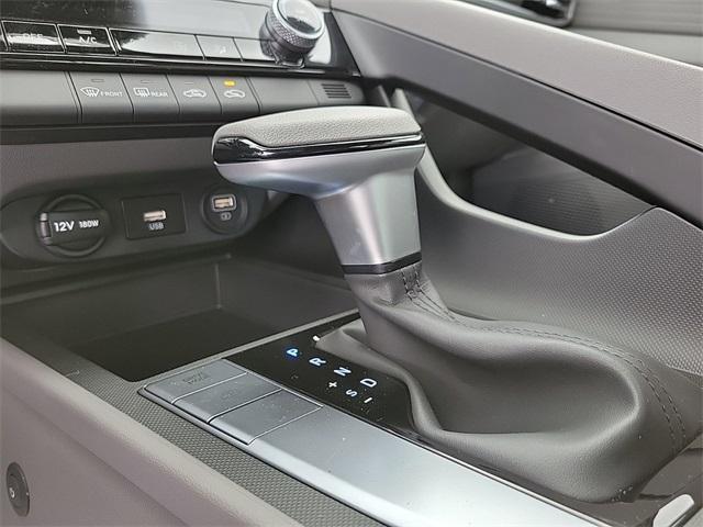 new 2023 Hyundai Elantra car, priced at $23,518