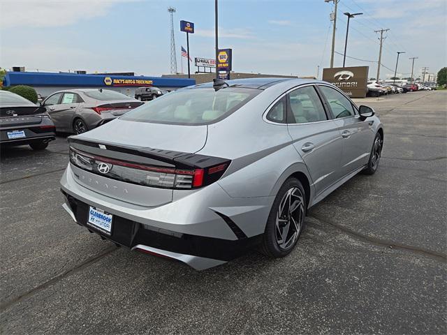 new 2024 Hyundai Sonata car, priced at $30,204