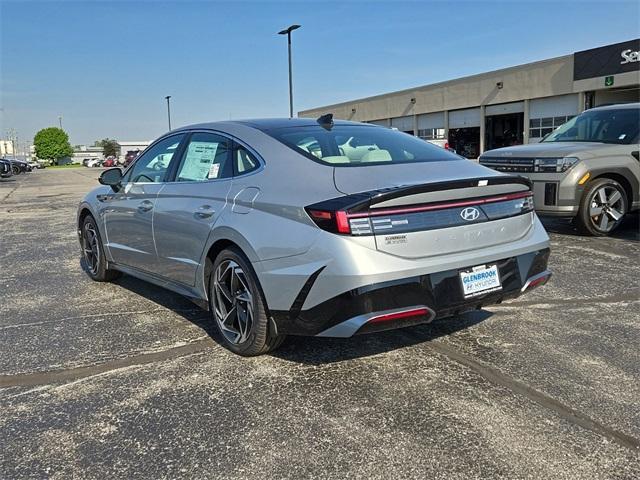 new 2024 Hyundai Sonata car, priced at $32,570