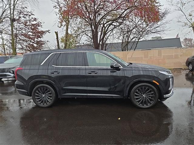 used 2024 Hyundai Palisade car, priced at $45,991