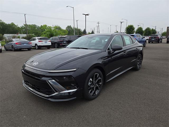 new 2025 Hyundai Sonata car, priced at $28,403