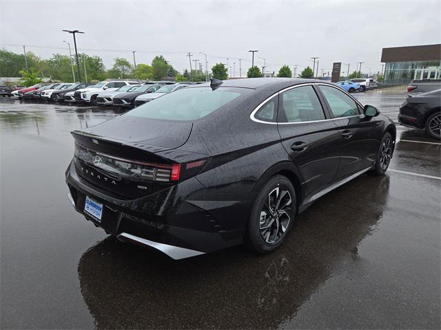 new 2025 Hyundai Sonata car, priced at $29,527