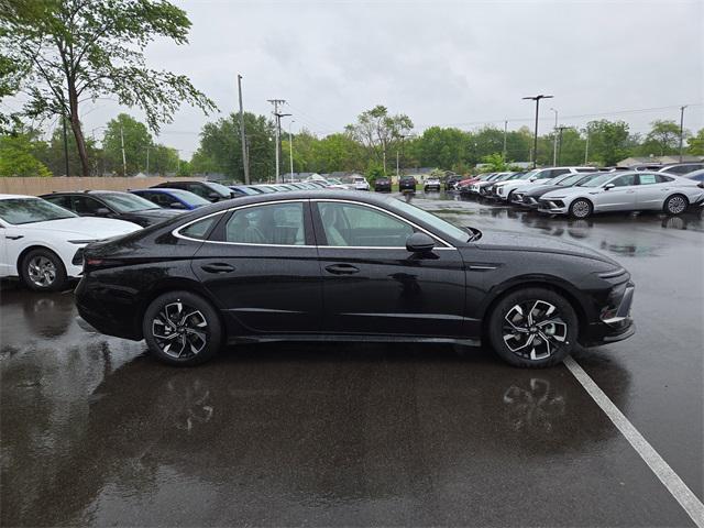 new 2025 Hyundai Sonata car, priced at $29,527