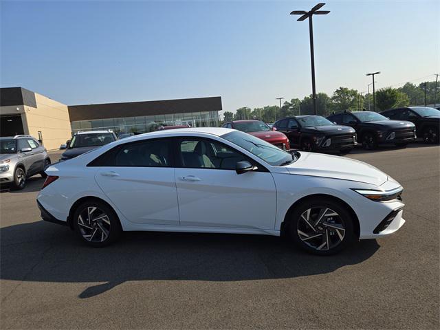 new 2025 Hyundai Elantra car, priced at $27,322