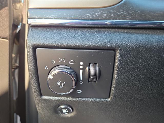 used 2015 Jeep Grand Cherokee car, priced at $9,991
