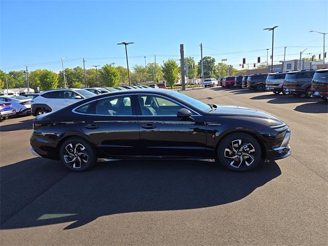 new 2025 Hyundai Sonata car, priced at $29,699