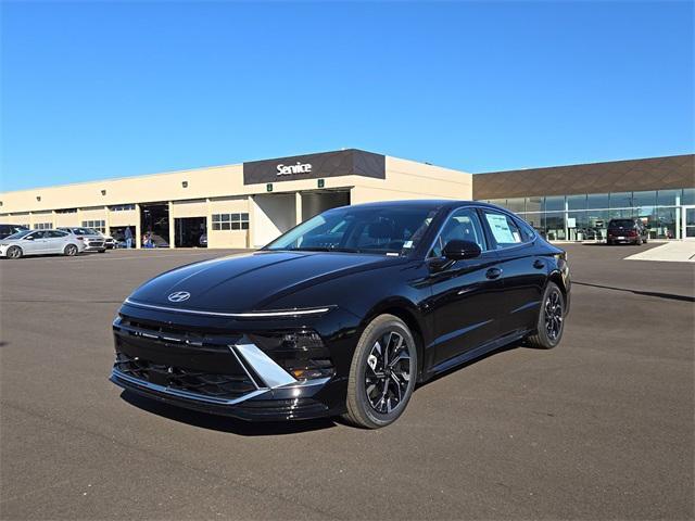 new 2025 Hyundai Sonata car, priced at $29,699