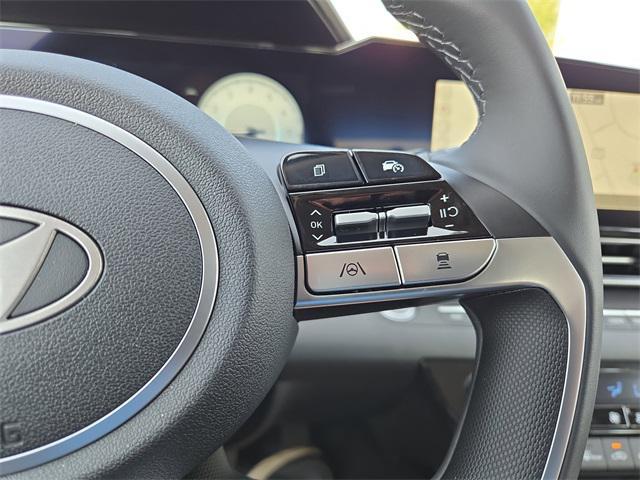 new 2025 Hyundai Elantra car, priced at $27,358