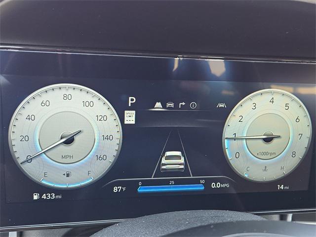 new 2025 Hyundai Elantra car, priced at $27,358