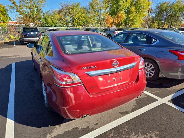 used 2015 Nissan Altima car