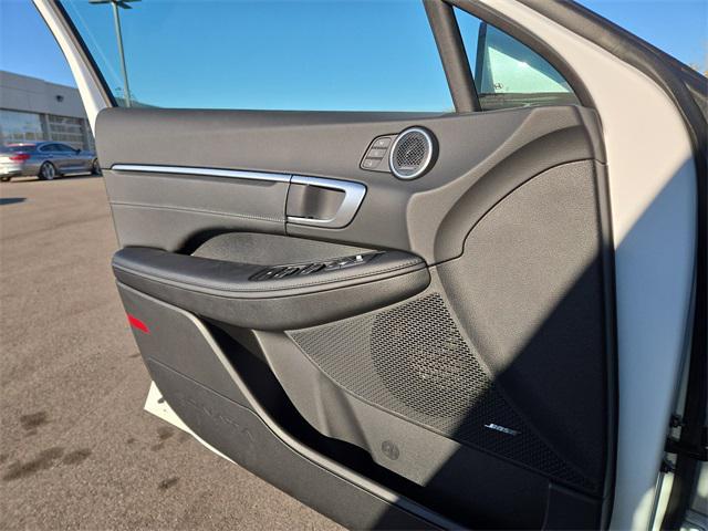 new 2026 Hyundai Sonata Hybrid car, priced at $39,937