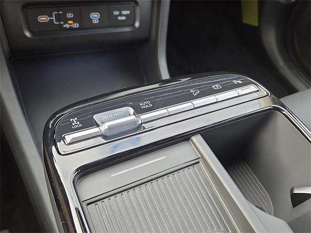 new 2026 Hyundai TUCSON Hybrid car, priced at $44,184