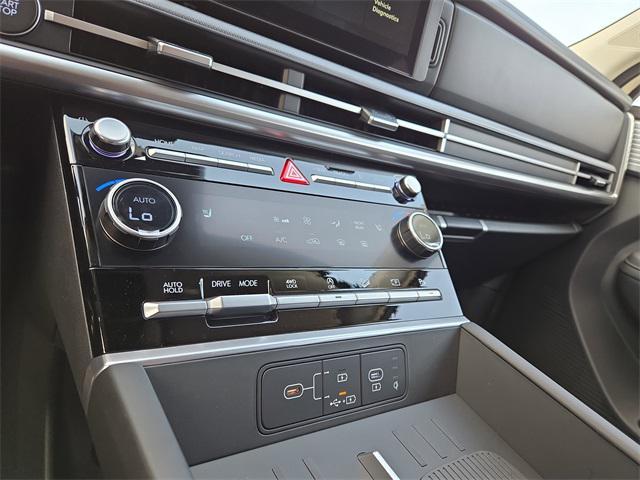 new 2025 Hyundai Santa Fe car, priced at $39,092