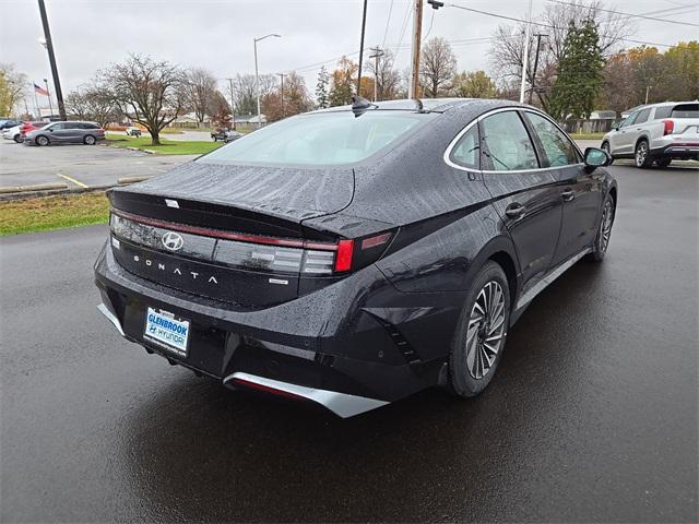 new 2025 Hyundai Sonata Hybrid car, priced at $37,950