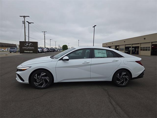 new 2025 Hyundai Elantra car, priced at $30,527